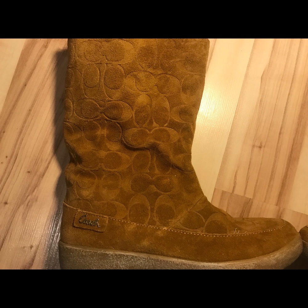 Coach Winter Boots - Picture 2 of 3